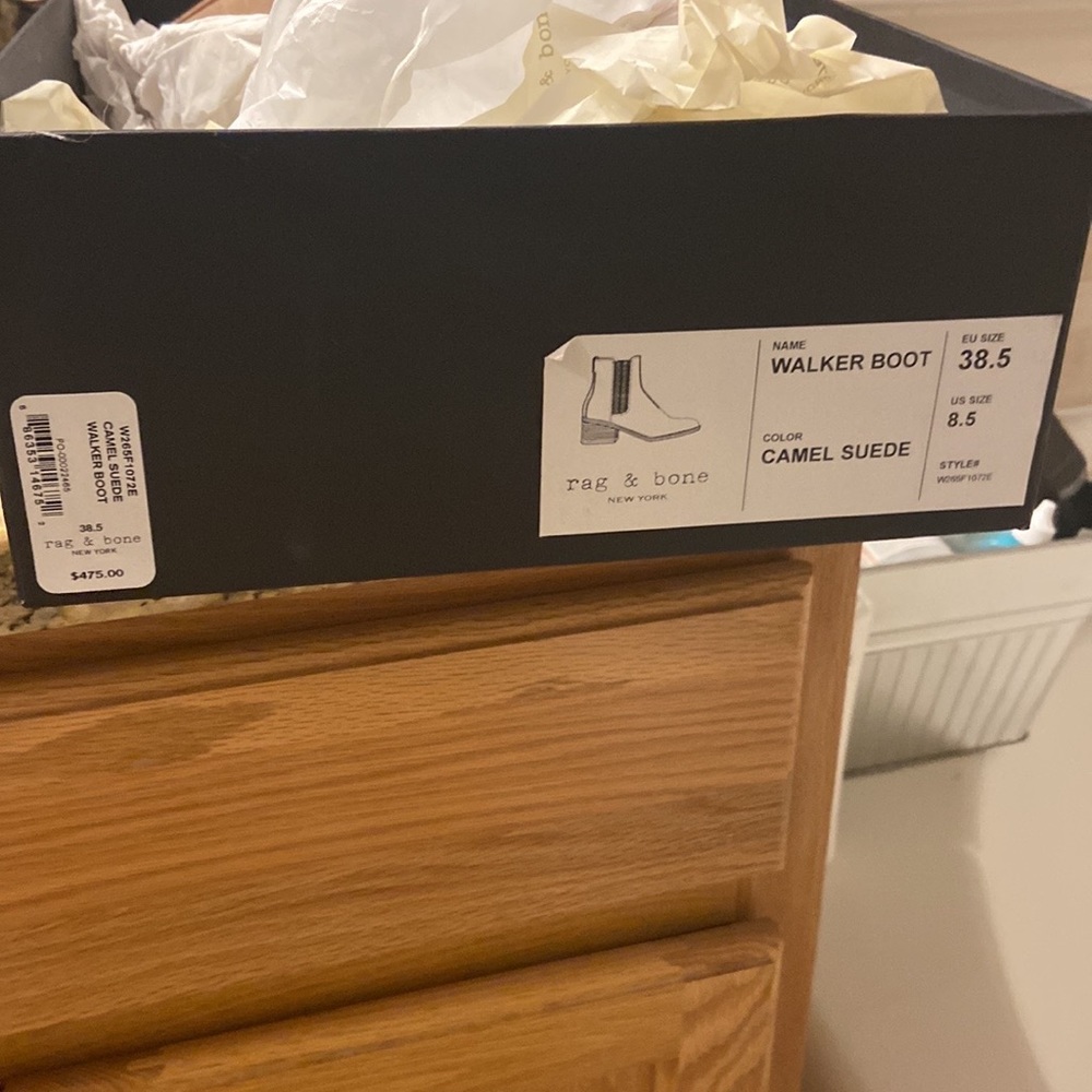 Beautiful barely worn rag & bone booties